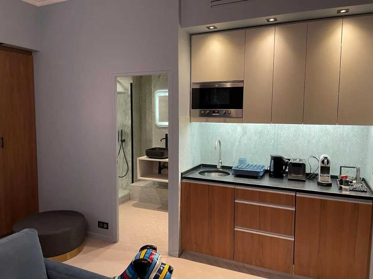 33 Marbeuf Aparthotel 4*