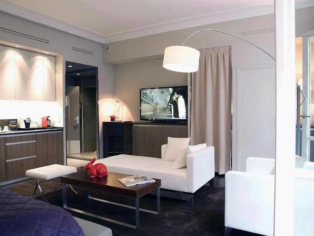 33 Marbeuf Apart-hotel Paris