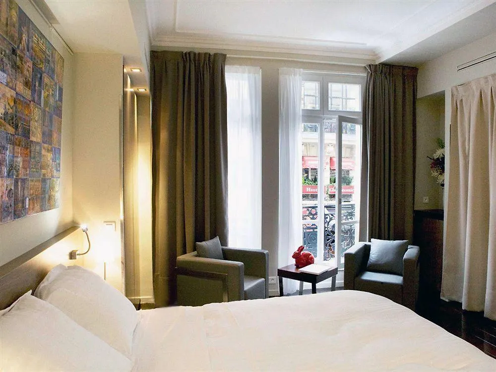 33 Marbeuf Apart-hotel 4*