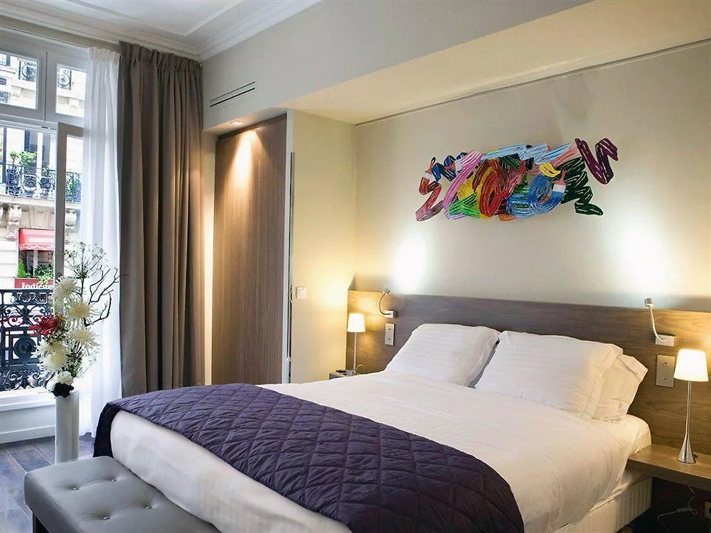 33 Marbeuf Apart-hotel 4*