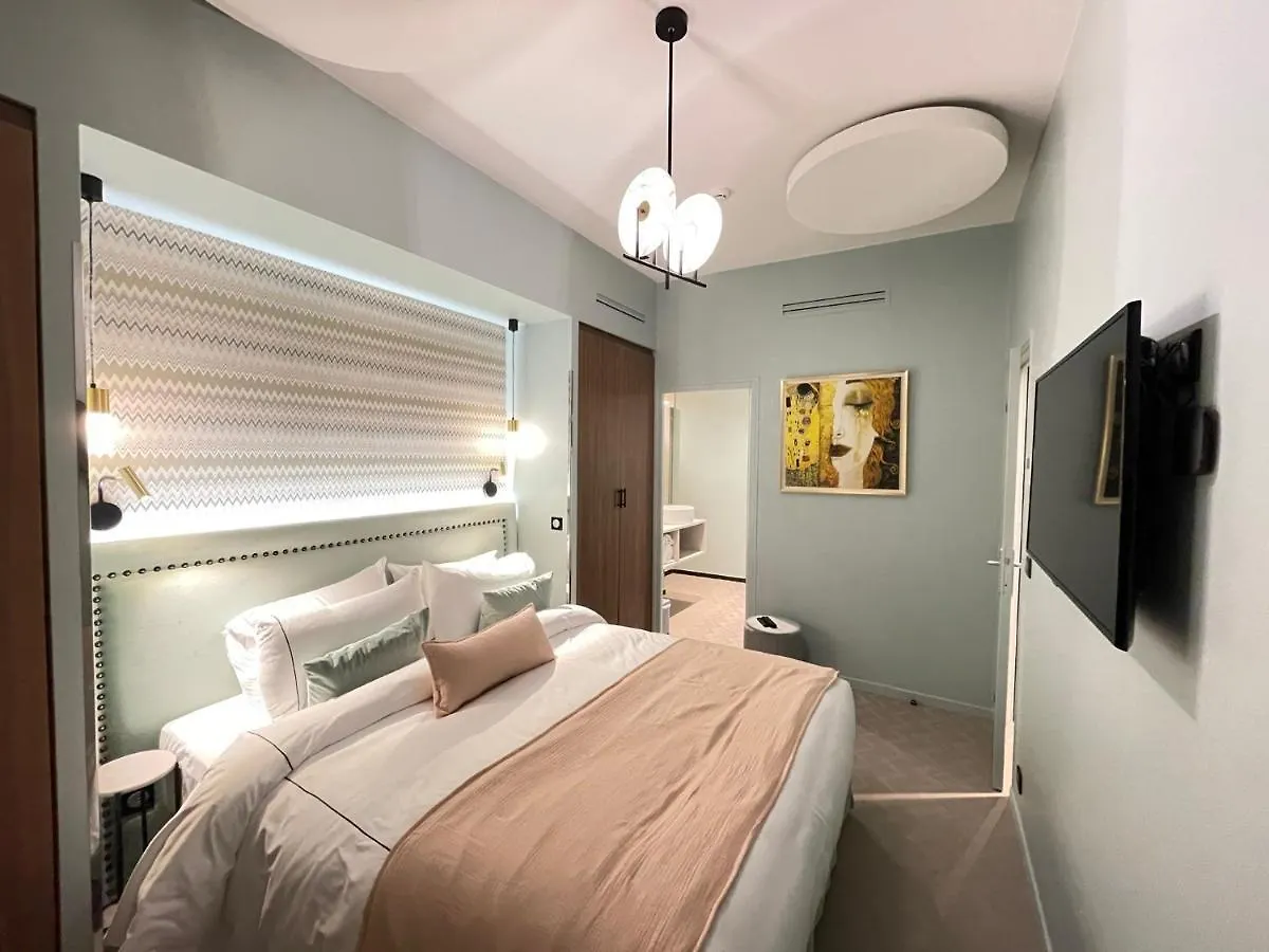 33 Marbeuf Lejlighedshotel
